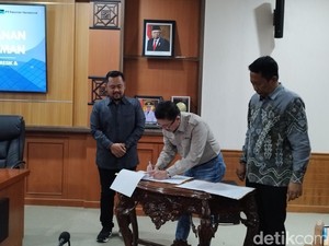 Giri Tirta Pasok Air untuk Freeport, Bupati Gresik: Jadi Catatan Sejarah
