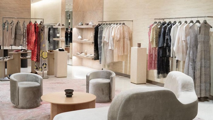 Butik Sapto Djojokartiko Plaza Senayan