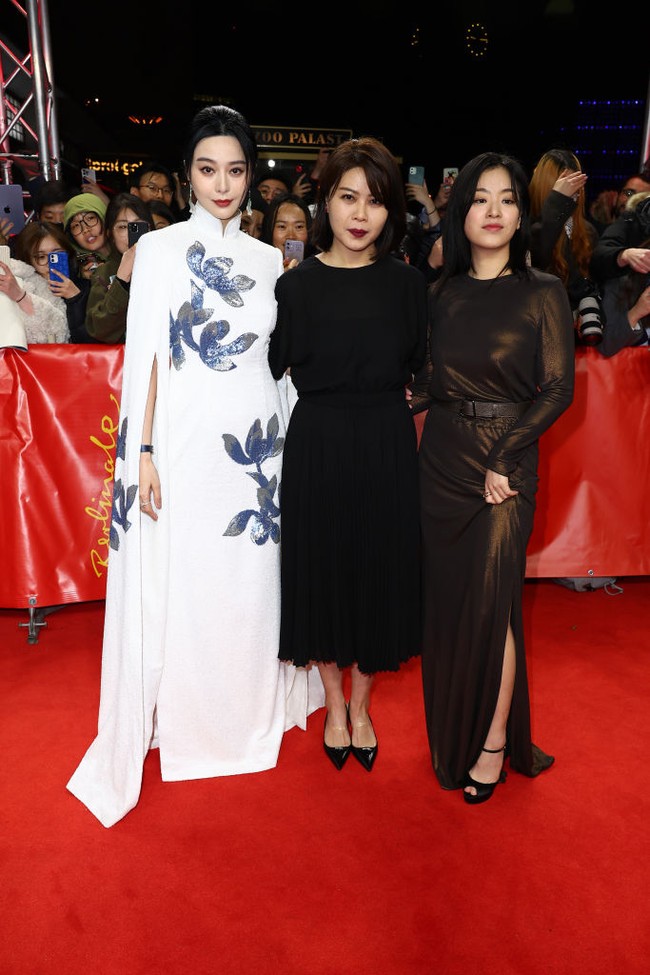 Menanggapi pertanyaan media soal kasus skandal pajaknya, bintang film X-Men: Days of Future Past itu mengatakan saat ini semuanya sudah baik-baik saja. Foto: Getty Images