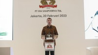 Vassilis Gkatzelis mengatakan IQOS ILUMA merupakan produk tembakau bebas asap kelanjutan  IQOS Club yang peluncurannya dilakukan terbatas di 10 kota besar di Indonesia. Inovasi yang dikembangkan oleh perusahaan induk Sampoerna, Philip Morris International (PMI) ini disampaikan Vassilis pada Paparan Publik Perseroan di Jakarta, Senin (20/2). 