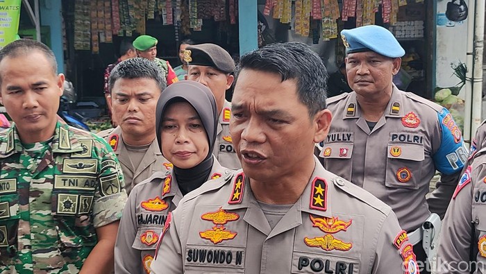 Kapolda DIY, Irjen Suwondo Nainggolan saat diwawancarai wartawan di Kulon Progo, Jumat (24/2/2023).