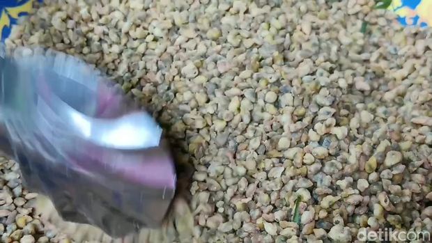 Kupang krispi di Pasuruan