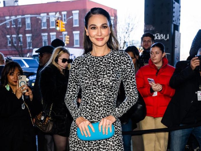NEW YORK, NEW YORK - FEBRUARY 15: Luna Maya attends the Michael Kors Collection Fall/Winter 2023 Runway Show on February 15, 2023 in New York City. (Photo by Jamie McCarthy/Getty Images for Michael Kors)