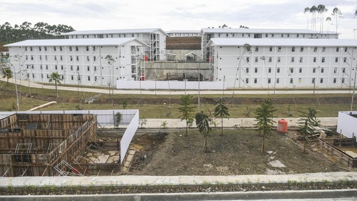 Mau Lihat Tempat Tinggal Pekerja Proyek IKN? Nih Penampakannya Kementerian PUPR telah membangun 22 tower hunian pekerja konstruksi di IKN Nusantara. Begini penampakannya.