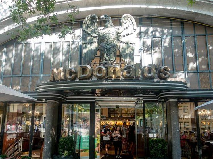 Mewah! Begini Suasana McDonalds di Portugal Bak Museum Seni