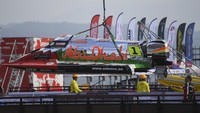 Sebanyak 20 pebalap dari 10 tim akan mempersiapkan diri untuk beradaptasi dengan arena balap di Danau Toba
