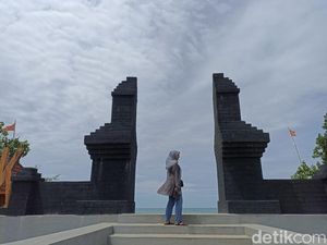 Yuk Cobain Spot Selfie Baru di Pantai Tembakrejo Blitar
