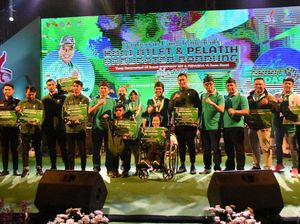 Bupati Bandung Beri Rp 28 M ke 627 Atlet Porprov XIV & Peparda VI Jabar