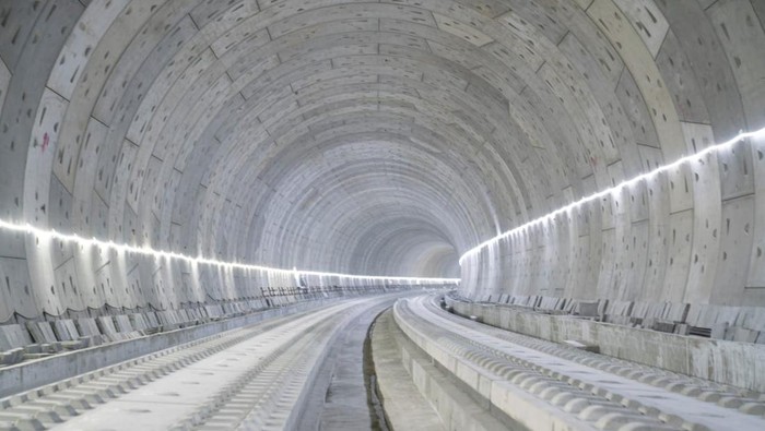 Penampakan terowongan atau tunnel 1 Kereta Cepat
