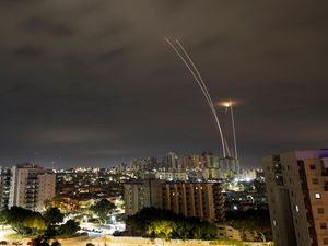 Balas Serangan Roket, Jet Tempur Israel Gempur Gaza