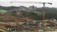 Begini suasana proyek pembangunan Istana Kepresidenan di Kawasan Inti Pusat Pemerintahan (KIPP) Ibu Kota Negara (IKN) Nusantara, Penajam Paser Utara, Kalimantan Timur, Kamis (23/2/2023).