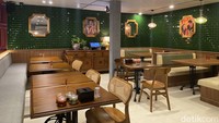 Saat melihat bagian interior restoran ini, konsepnya seperti Chinese Modern. Tampak mewah, namun juga hangat. Foto: detikFood / Yenny Mustika Sari
