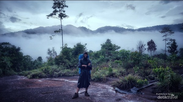 Mendaki di musim hujan resiko kena hipotermi