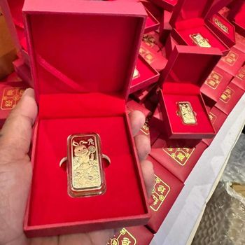 Souvenir Pernikahan Emas Batangan