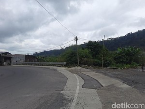 Misteri Sosok Perempuan Gaib Penunggu Tikungan Amoy di Sibolangit