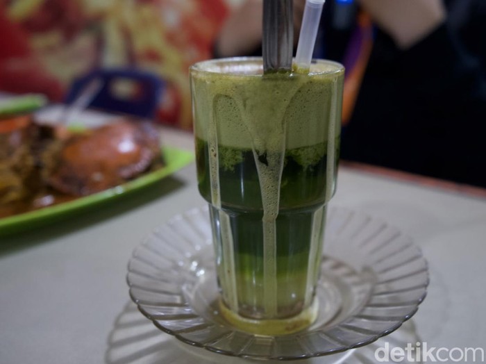 Teh hijau susu telur Teh hijau susu telur (Felicia)