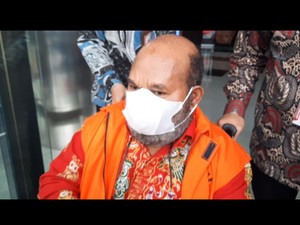 KPK Periksa Kadis PUPR Papua, Cecar soal Aliran Uang Proyek ke Lukas Enembe