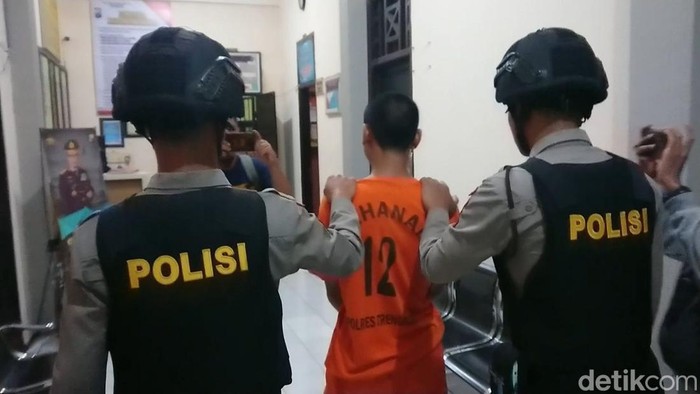 FJV, remaja di Trenggalek yang setubuhi pacarnya saat ditahan polisi