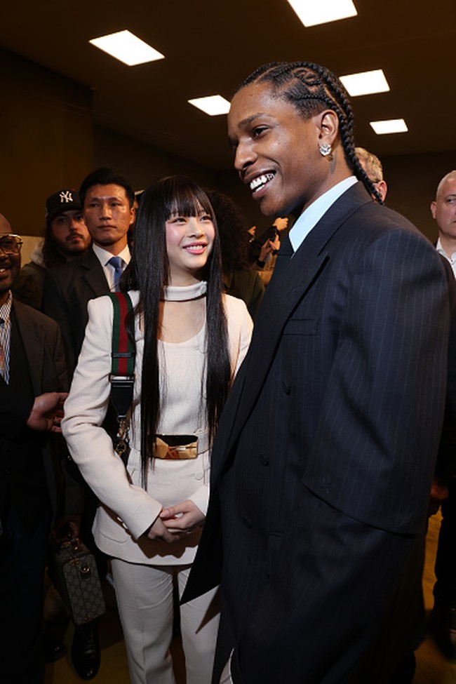 Penggemar dihebohkan dengan interaksi Hanni NewJeans dan A$AP Rocky yang mengajaknya berkolaborasi dalam campaign terbaru Gucci. Foto: Getty Images