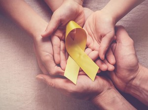 Orang Tua Support System Paling Utama Saat Anak Digerogoti Kanker