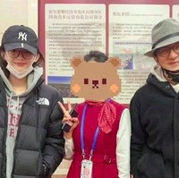 Rumour Guli Nazha bakal main sekuel film The Myth beredar ketika para penggemar menggali media sosial sang sutradara, Stanley Tong. Dugaan itu pun diperkuat dengan sebuah postingan yang menampilkan aktris keturunan Uighur tersebut bersama Jackie Chan. Dalam foto, keduanya tampak berpose dengan seorang wanita. Dikabarkan bahwa gambar itu diambil dilokasi syuting di Xinjiang, China. Foto: Dok. Weibo