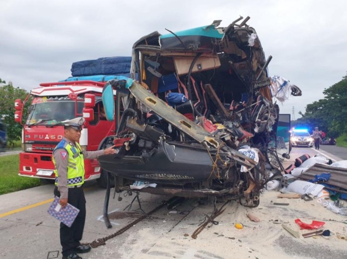 Kecelakaan maut di Tol Cipali.