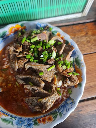 5 Tempat Makan Dekat Stasiun Surabaya Pasar Turi Ini  Layak Dicoba!