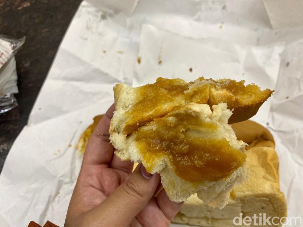 Legendaris! Roti Selai Srikaya Buatan Toko Roti Ganda Pematang Siantar