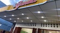 Tak hanya kota persinggahan saja, Pematang Siantar terkenal dengan salah satu toko oleh-olehnya yang sudah ada sejak dulu. Namanya Toko Roti Ganda yang terletak di Jalan Kartini. Foto: detikFood