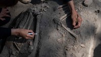 Kerangka-kerangka ini diperkirakan hidup di antara tahun 1521-1620. Tahun 1521 adalah penaklukan Tenochtitlán, ibu kota kerajaan Aztec dihancurkan penjajah Spanyol lalu dibangun kota baru, Mexico City.