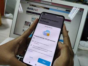 Migrasi Data PeduliLindungi Jadi SatuSehat Mobile, Awas Data Bocor!