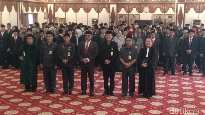 Pelantikan pejabat eselon III dan IV di lingkungan Pemprov Jambi.