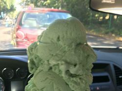 Pamer Porsi Makan Gila-gilaan di Medsos, Bakal Mubazir Nggak Sih?