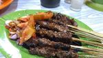 Sedapnya Tongseng Racikan Bu Sri yang Habiskan 50 Kg Daging Kambing