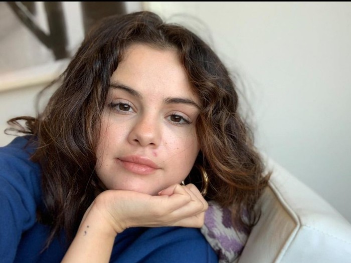 Selena Gomez Wajah Selena Gomez tanpa makeup.