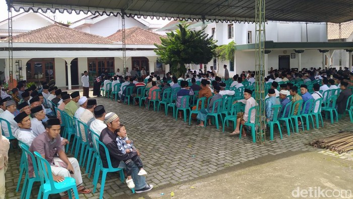 Suasana rumah duka di Dusun Geger, Desa Girirejo, Kecamatan Tegalrejo, Kabupaten Magelang, Sabtu (25/2/2023).