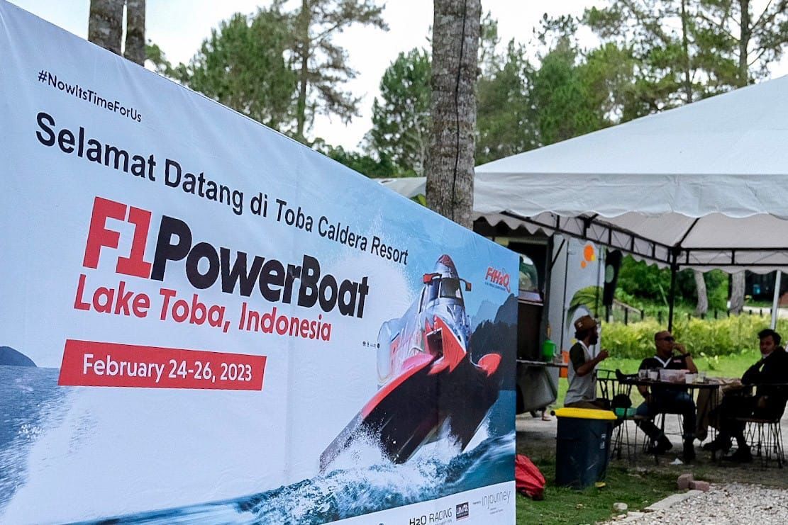Tempat Nobar F1H2O Danau Toba