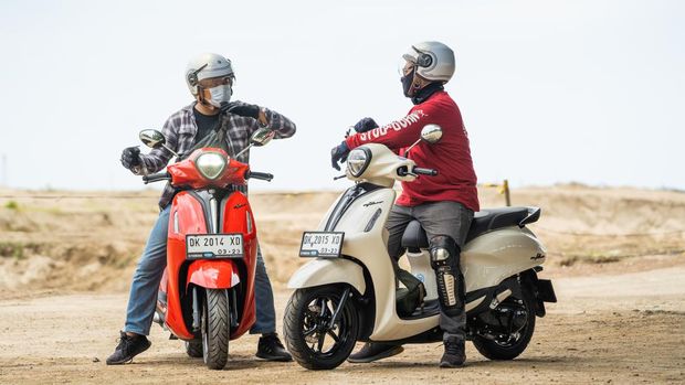 Yamaha Grand Filano Hybrid Connected digeber di Bali