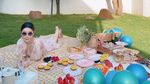 Kenangan Mendiang Abby Choi Saat Makan Mewah dan Piknik di Eropa