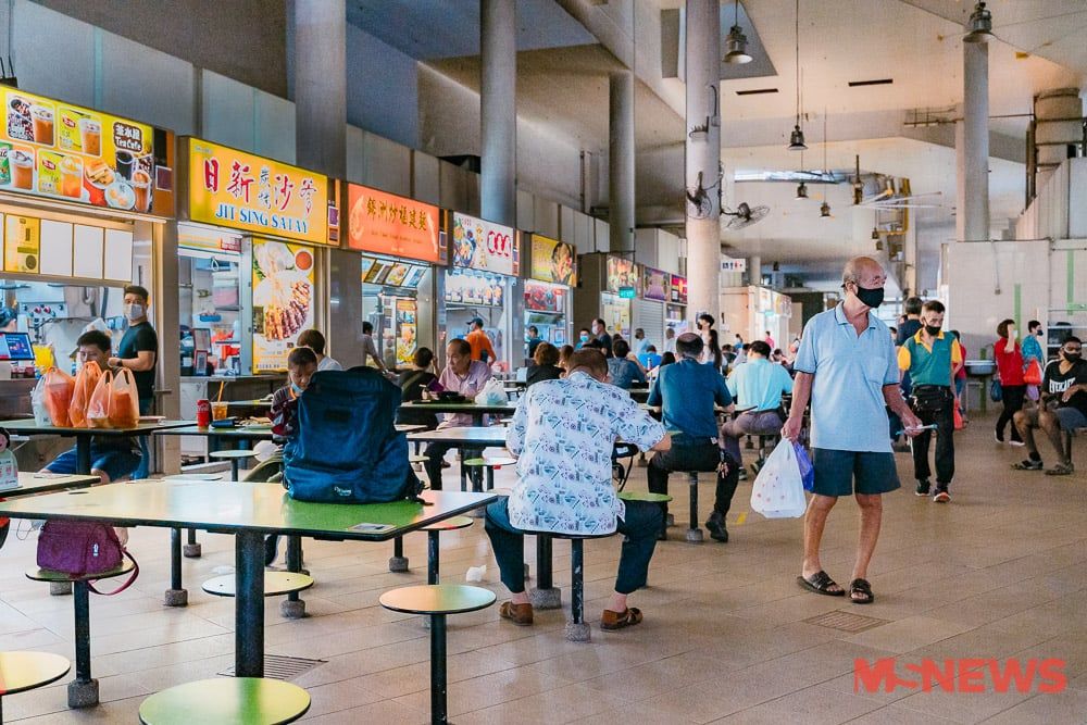 Jijik Makan di Warung Kaki Lima, Wanita Ini Keluhkan Banyak Hal
