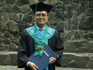 Top! Muhammad Arkan Jadi Wisudawan Termuda dari FK Kedokteran Unisba