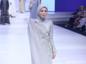 5 Desainer dan Brand Lokal Rilis Baju Lebaran di Indonesia Fashion Week 2023