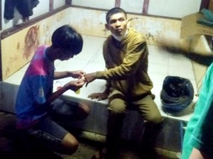 Ojol Tetap Antar Makanan Meski Berdarah Kena Begal di Karawang