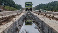 Pembangunan terus dikebut demi mendukung akses cepat menuju lokasi wisata Kawasan Ekonomi Khusus (KEK) Tanjung Lesung.