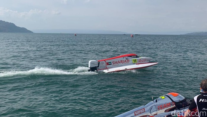Powerboat milik pembalap F1 H2O Danau Toba (Kartika Sari/detikSumut)