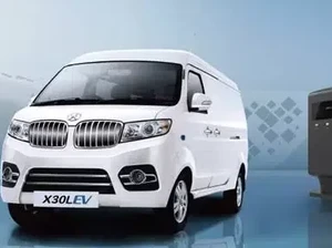 Ini Alasan Esemka Hanya Pajang Mobil Warna Putih
