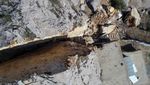 Penampakan Batu Besar di Turki yang Terbelah Dua Imbas Gempa
