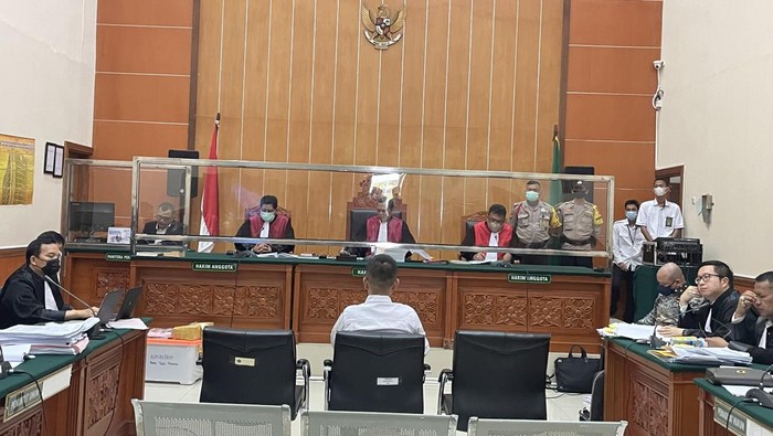 AKBP Dody Bersaksi di Sidang Irjen Teddy Minahasa