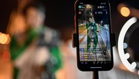 Diketahui mereka adalah pengguna aplikasi TikTok (juga dikenal sebagai Douyin di China). Orang-orang ini dikenal dengan Seleb TikTok atau Seleb Douyin.  