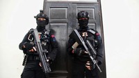 Sidang vonis ini mendapat penjagaan ketat dari aparat kepolisian.